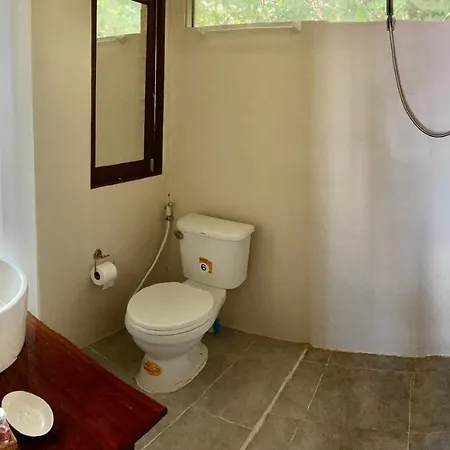La Ong Lay Hotel Koh Phayam Exterior photo