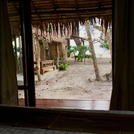 La Ong Lay Hotel Koh Phayam Exterior photo
