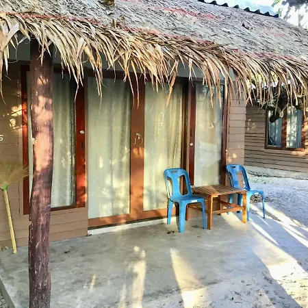 La Ong Lay Hotel Koh Phayam Exterior photo