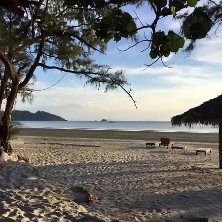 La Ong Lay Hotel Koh Phayam Exterior photo